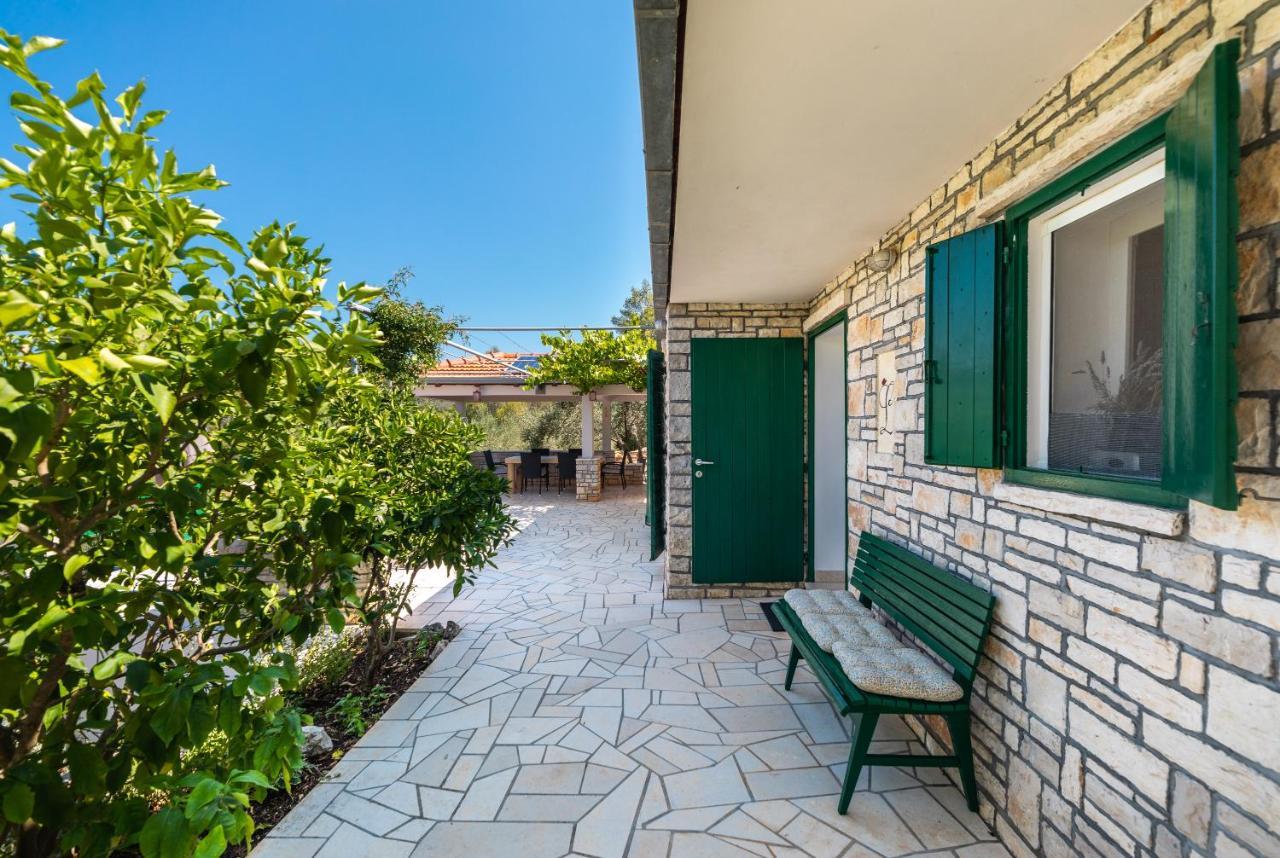 Holiday Home Liberan เวลาลูกา ภายนอก รูปภาพ